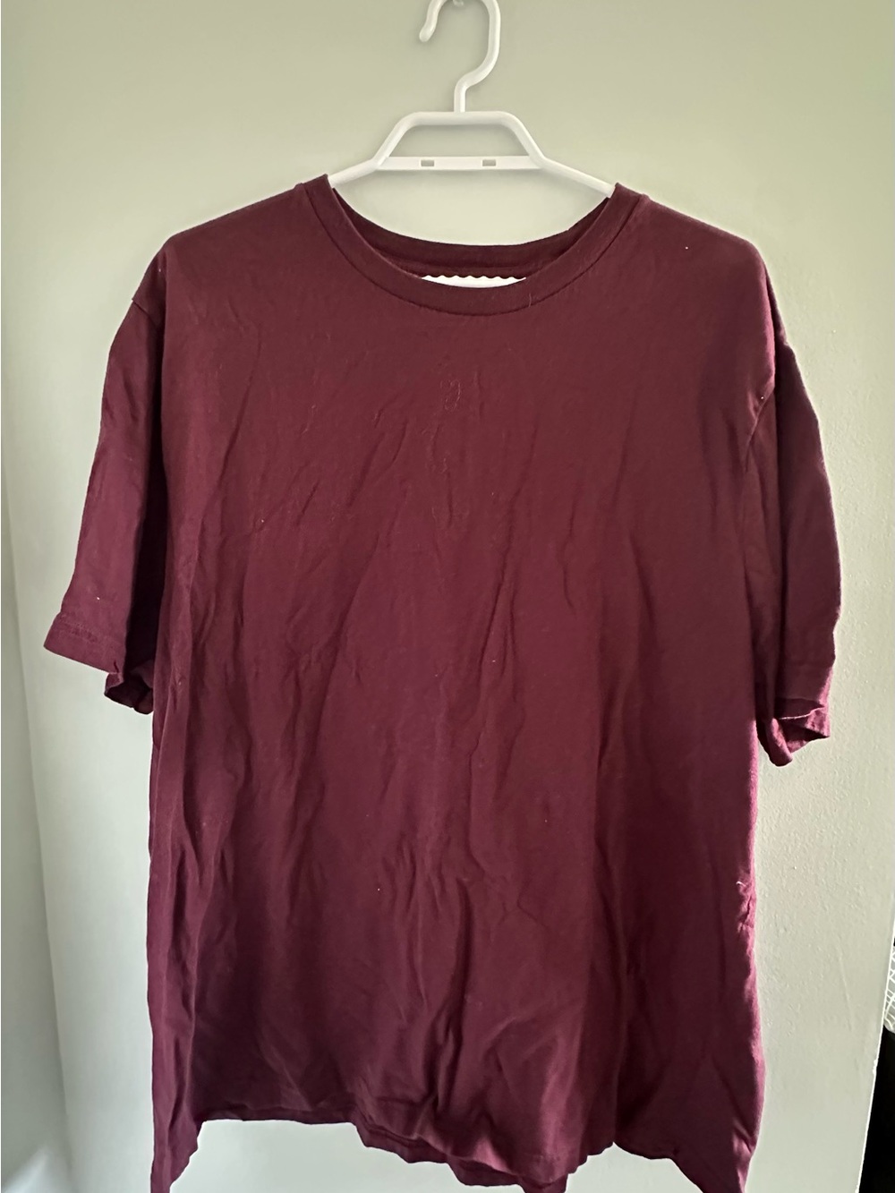 Old Navy Men’s Crew Neck T‑Shirt in Maroon